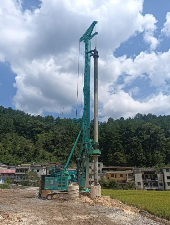 逆勢而上，上海金泰大型旋挖鉆機憑實力破局基建寒冬